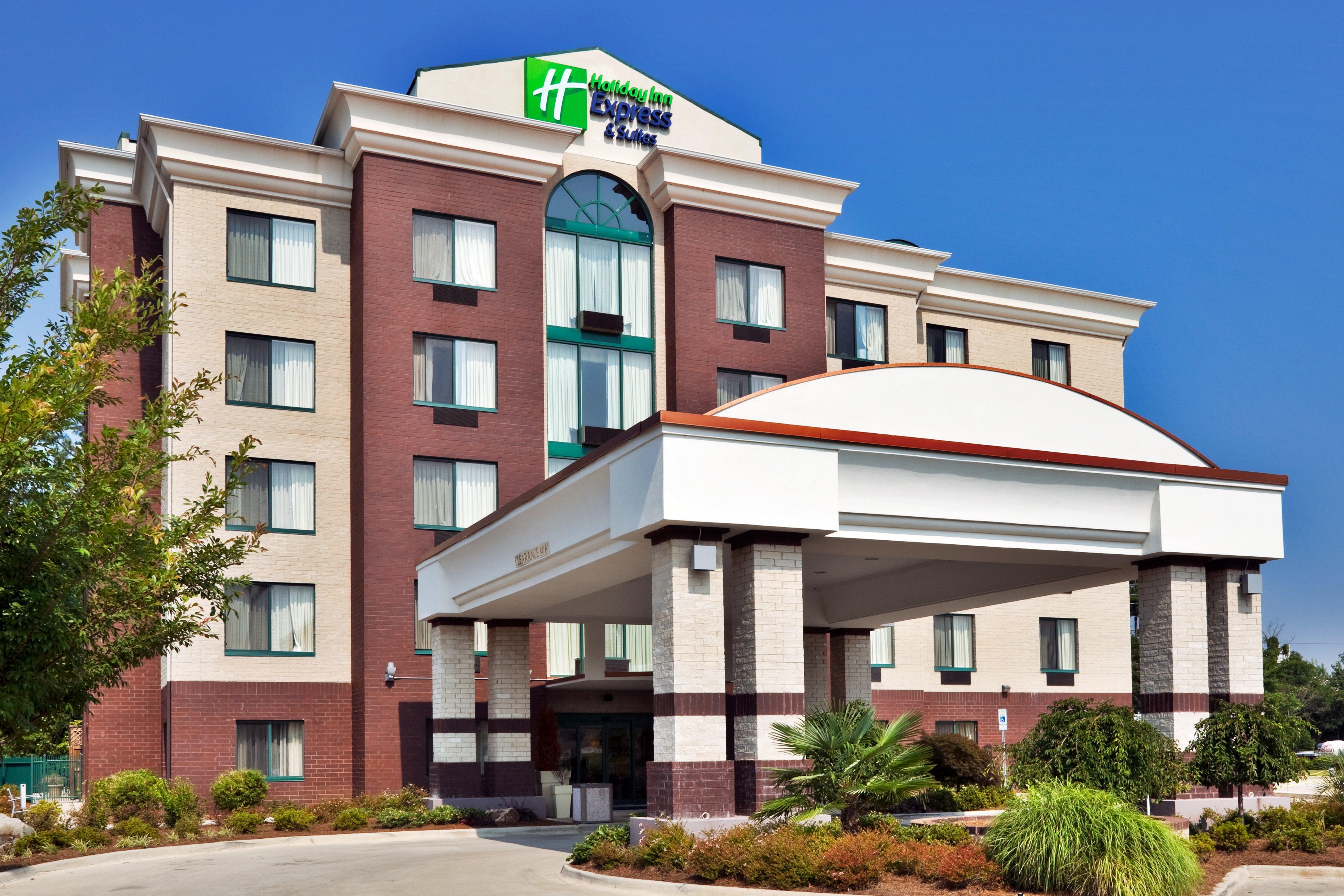 Holiday Inn Express Hotel & Suites Birmingham - Inverness 280 By Ihg Exterior photo